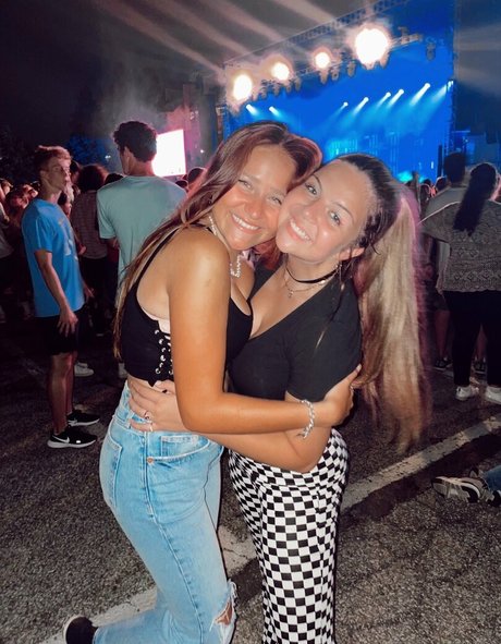 Nagie wyciekłe zdjęcie OnlyFans od Kaylee S