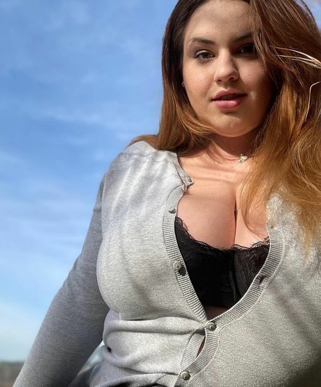 Nagie wyciekłe zdjęcie OnlyFans od Babu Vale
