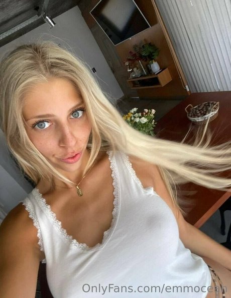 Nagie wyciekłe zdjęcie OnlyFans od Emmocean