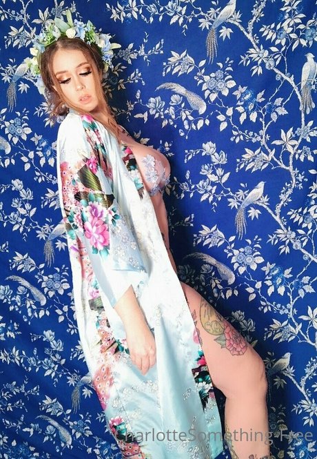 Nagie wyciekłe zdjęcie OnlyFans od Charlottesomethingfree