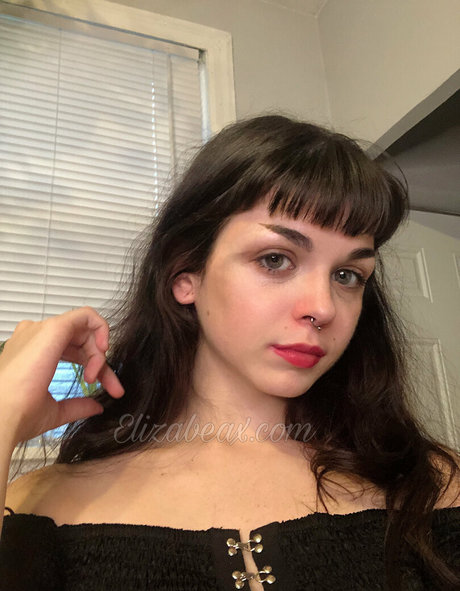 Nagie wyciekłe zdjęcie OnlyFans od Elizabeafree