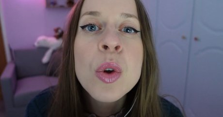 Nagie wyciekłe zdjęcie OnlyFans od Tea Time Tingles Asmr
