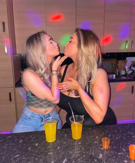 Nagie wyciekłe zdjęcie OnlyFans od Katherine H