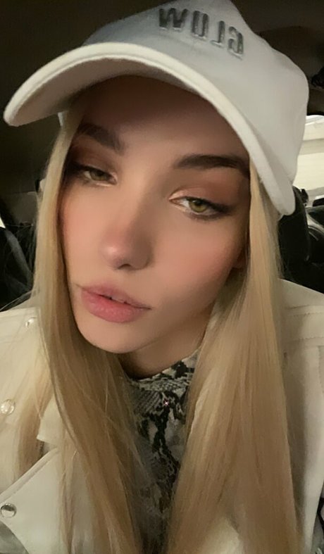 Izabellaaaaaa