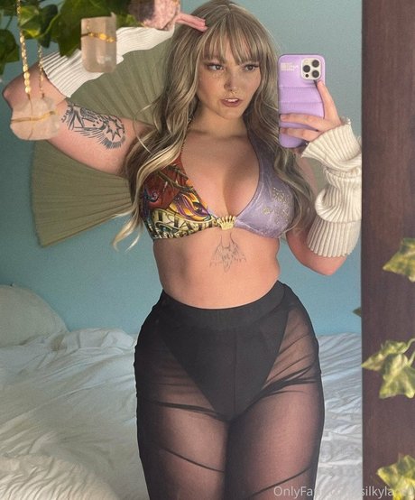 Nagie wyciekłe zdjęcie OnlyFans od Silkylace0