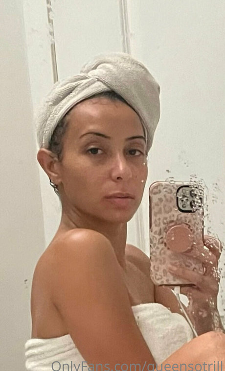 Nagie wyciekłe zdjęcie OnlyFans od Queensotrill
