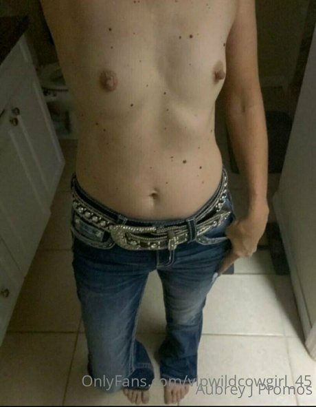 Nagie wyciekłe zdjęcie OnlyFans od Aubreyj20