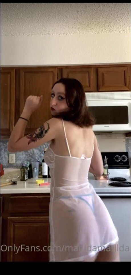 Nagie wyciekłe zdjęcie OnlyFans od Moletilda