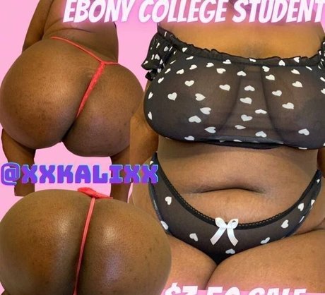 Nagie wyciekłe zdjęcie OnlyFans od Aislynndavis