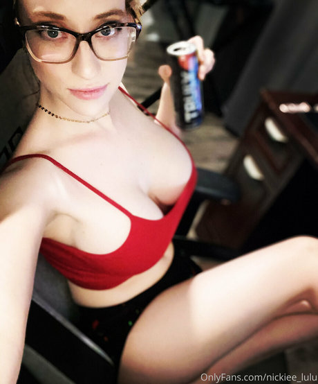 Nagie wyciekłe zdjęcie OnlyFans od Nickiee Lulu
