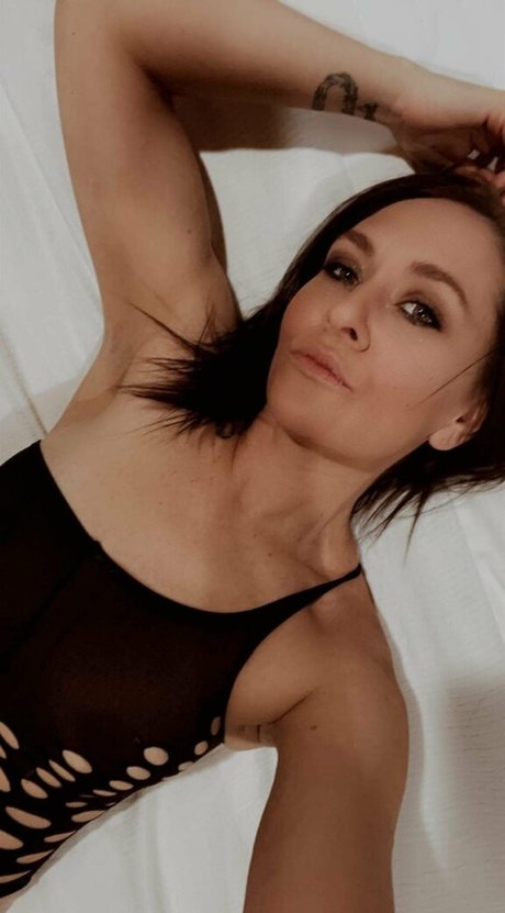 Nagie wyciekłe zdjęcie OnlyFans od Tattedbunnyfree