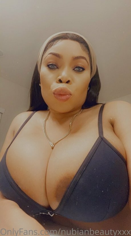 Nagie wyciekłe zdjęcie OnlyFans od Nubianbeautyxxx
