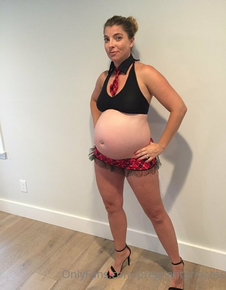 Nagie wyciekłe zdjęcie OnlyFans od Pregnantprincess