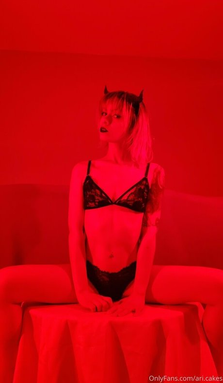 Nagie wyciekłe zdjęcie OnlyFans od Aricakes