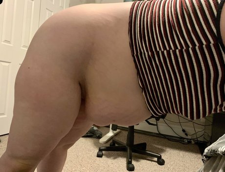 Nagie wyciekłe zdjęcie OnlyFans od Fattereveryautumnfree