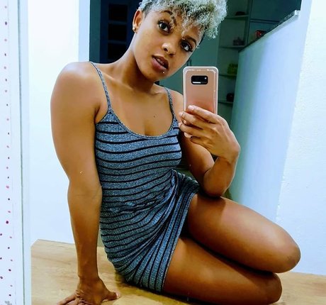 Nagie wyciekłe zdjęcie OnlyFans od Sayoh Dos Santos