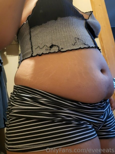 Nagie wyciekłe zdjęcie OnlyFans od Eveeeats