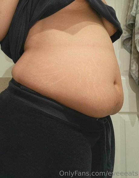Nagie wyciekłe zdjęcie OnlyFans od Eveeeats
