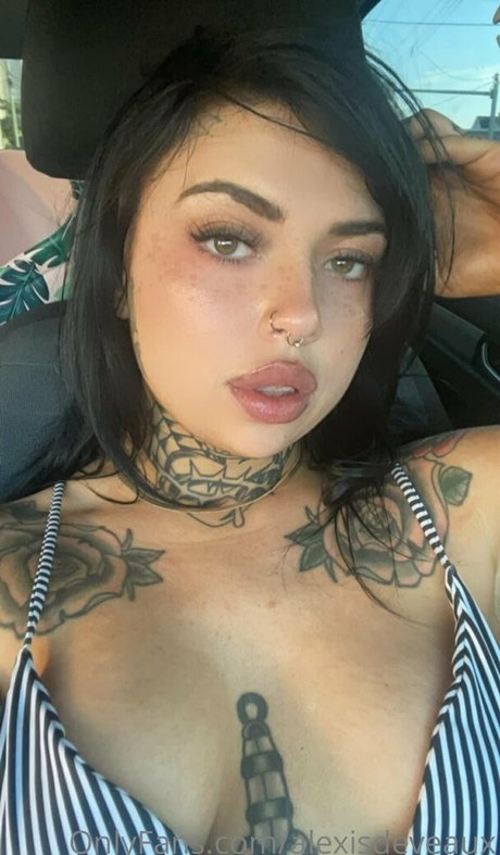 Nagie wyciekłe zdjęcie OnlyFans od Alexisdeveaux