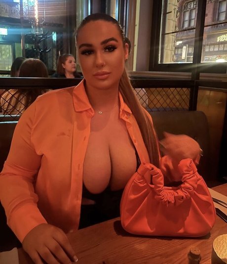 Nagie wyciekłe zdjęcie OnlyFans od Caitlinn G