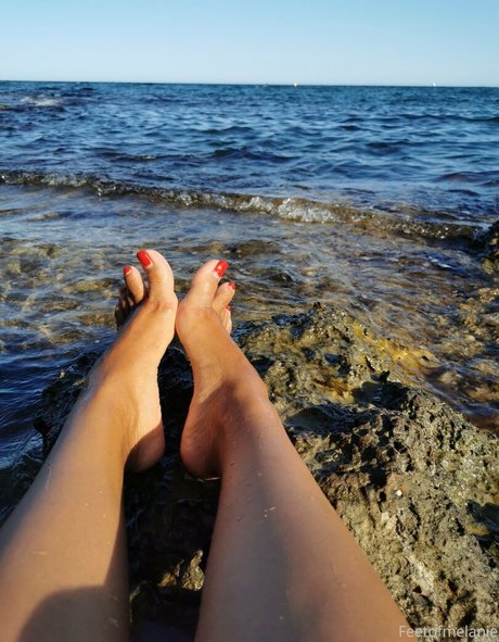 Nagie wyciekłe zdjęcie OnlyFans od Feetofmelanie