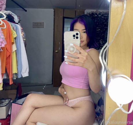 Nagie wyciekłe zdjęcie OnlyFans od Kaliauniverse