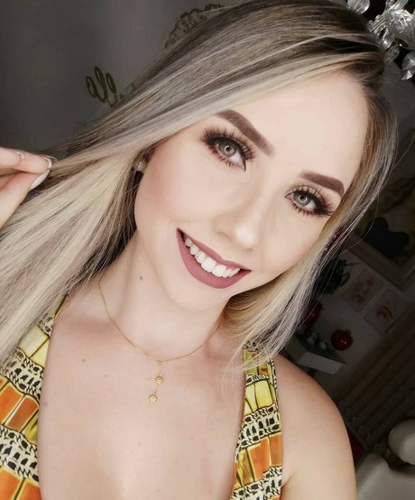 Nagie wyciekłe zdjęcie OnlyFans od Marcelly Mello