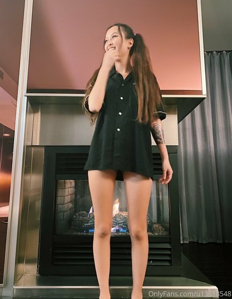 Official Kendama Babe