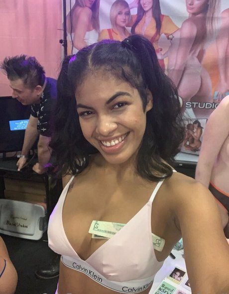 Nagie wyciekłe zdjęcie OnlyFans od Therealmayafarrell