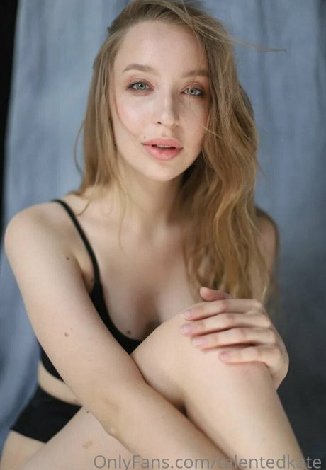 Nagie wyciekłe zdjęcie OnlyFans od Talented Kate