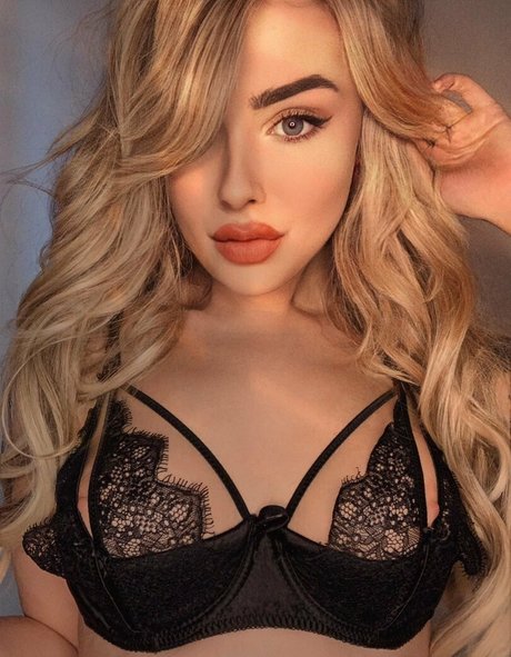 Nagie wyciekłe zdjęcie OnlyFans od Underc0verl0vers