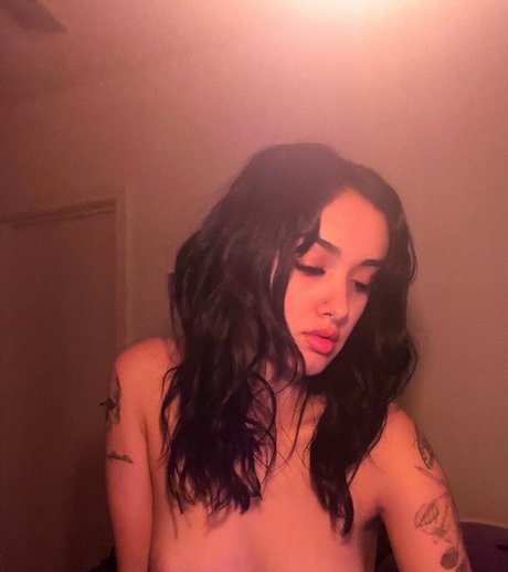 Nagie wyciekłe zdjęcie OnlyFans od Arivalilith