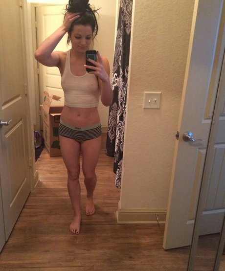 Nagie wyciekłe zdjęcie OnlyFans od Saraya