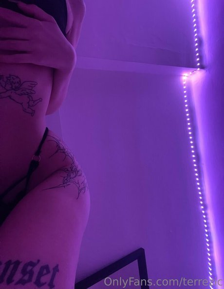 Nagie wyciekłe zdjęcie OnlyFans od Terrezic