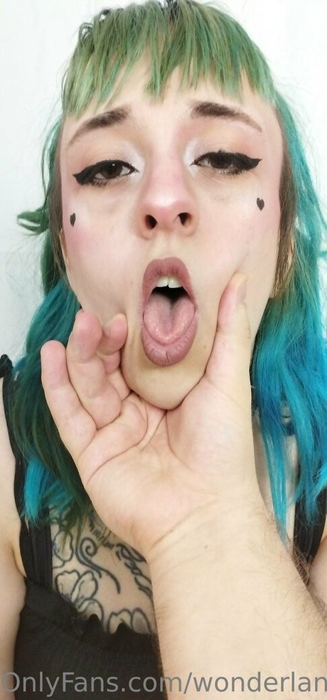 Nagie wyciekłe zdjęcie OnlyFans od Wonderlandkueen