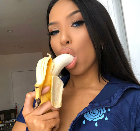 Nagie wyciekłe zdjęcie OnlyFans od Iconica