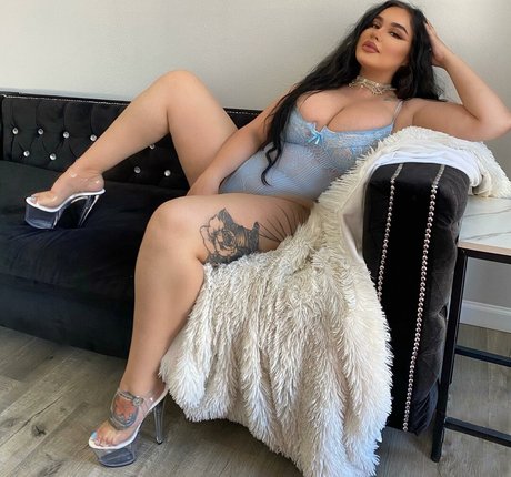 Nagie wyciekłe zdjęcie OnlyFans od Rayven