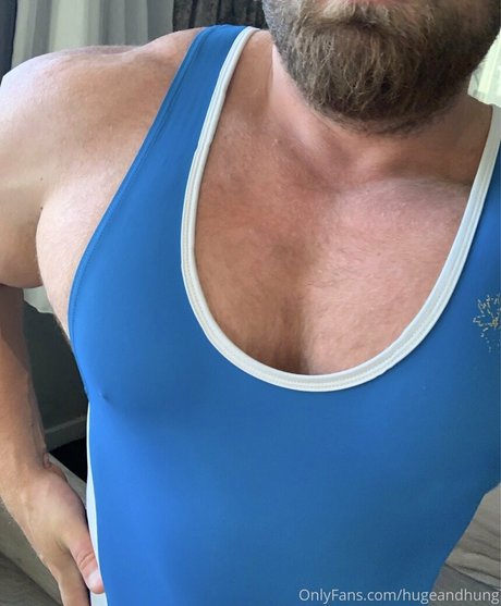Nagie wyciekłe zdjęcie OnlyFans od Hugeandhung