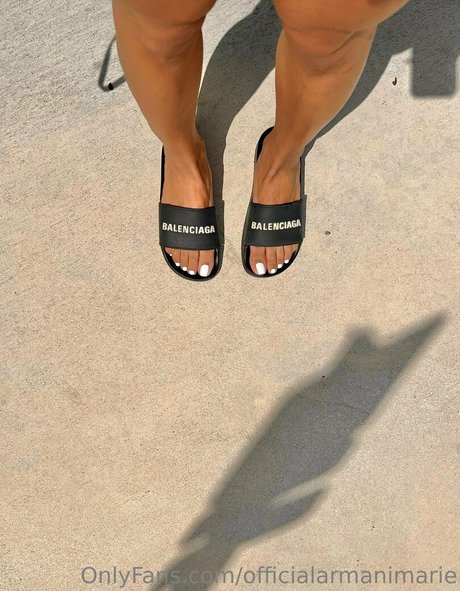 Nagie wyciekłe zdjęcie OnlyFans od Officialarmanimarie