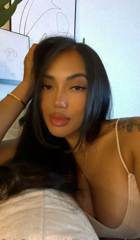Officialarmanimarie