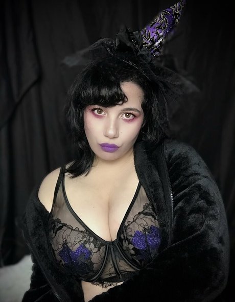 Nagie wyciekłe zdjęcie OnlyFans od Demongrimalkin