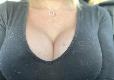 Nagie wyciekłe zdjęcie OnlyFans od Loumonrow