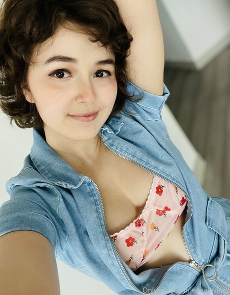 Nagie wyciekłe zdjęcie OnlyFans od Leanalovings