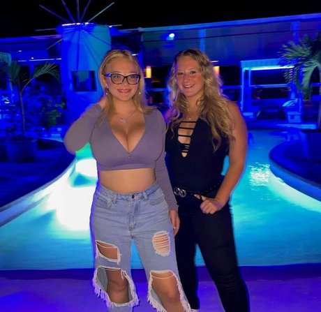 Nagie wyciekłe zdjęcie OnlyFans od Harley Steins