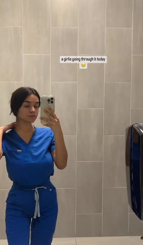 Nagie wyciekłe zdjęcie OnlyFans od Erika Morfin