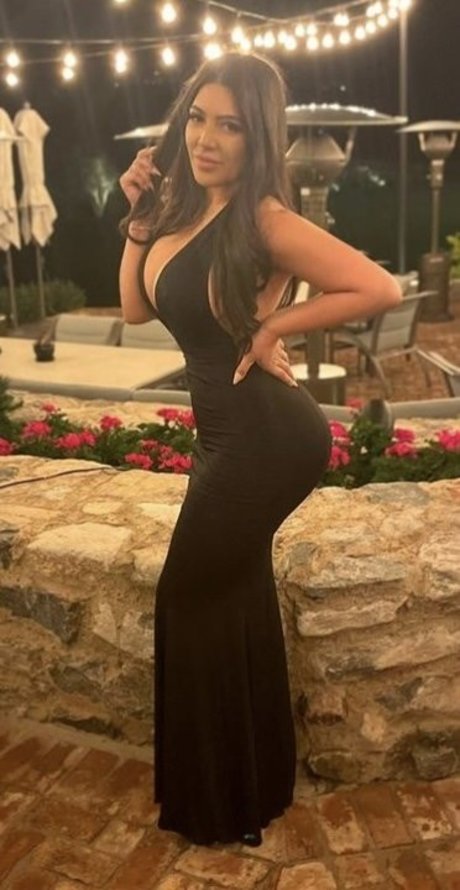 Nagie wyciekłe zdjęcie OnlyFans od Nikki Waka