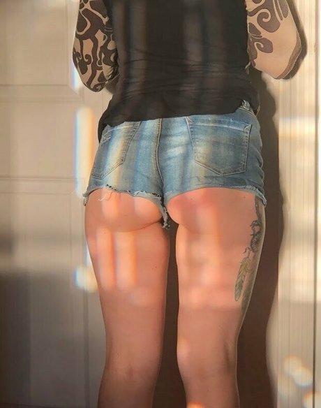 Nagie wyciekłe zdjęcie OnlyFans od Olivia Jarden