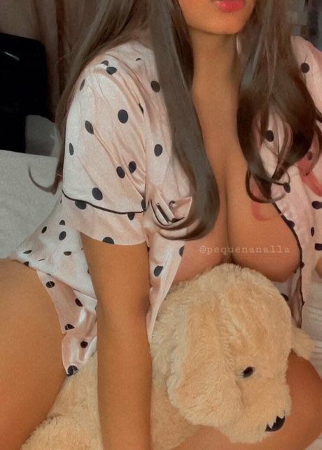 Nagie wyciekłe zdjęcie OnlyFans od Littlenalla