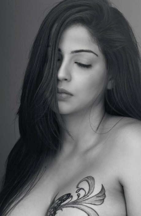 Nagie wyciekłe zdjęcie OnlyFans od Zareen Zoya Khan