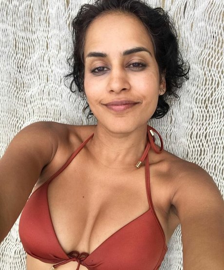 Nagie wyciekłe zdjęcie OnlyFans od Agam Darshi